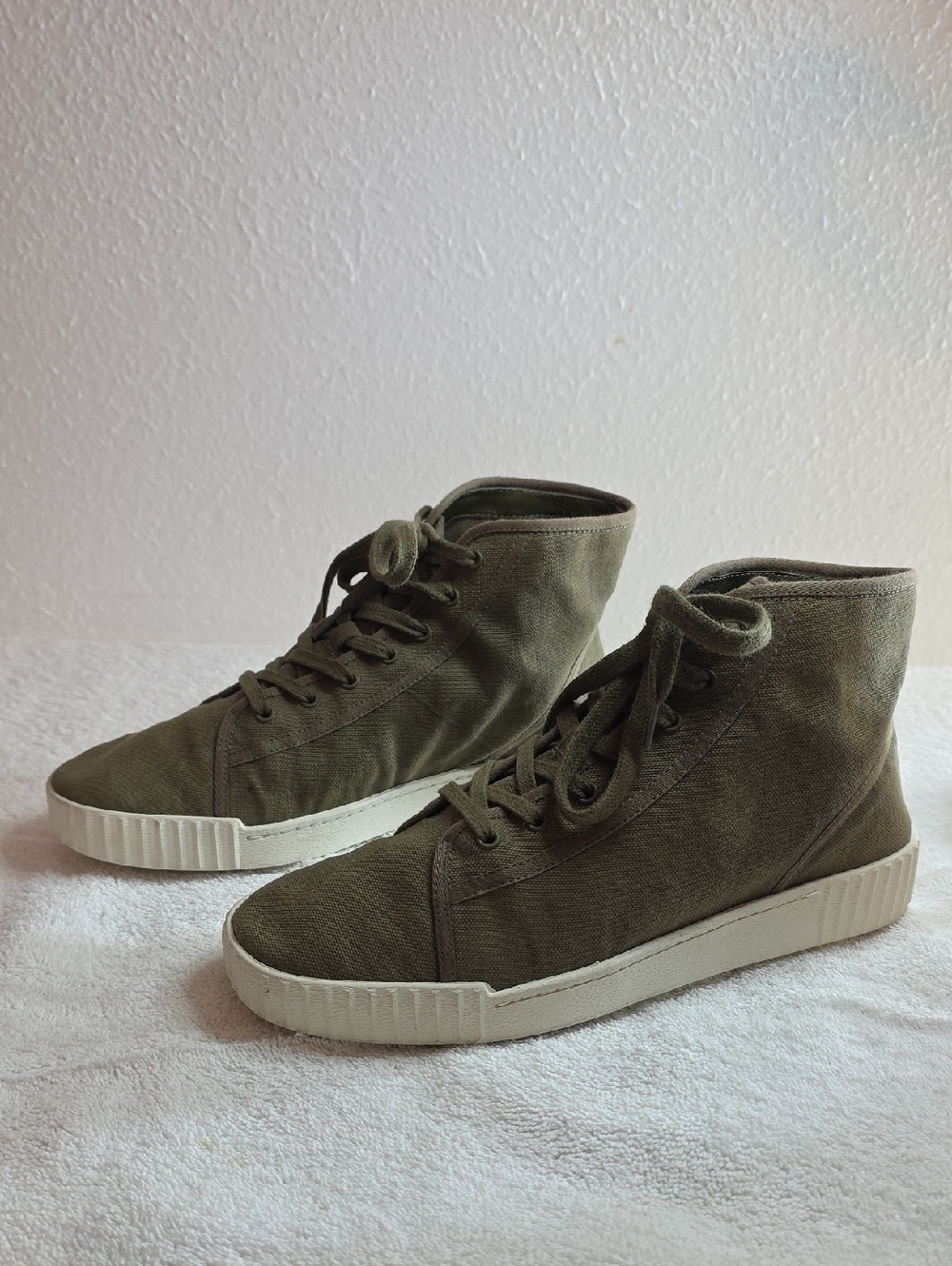 Vince Linen Wolfe High Top Lace Up Sneakers Ladies 7.5 In Vguc Nice